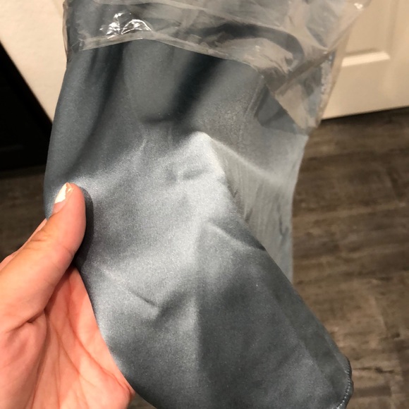 Reformation Adara dress in blue - Picture 5 of 6